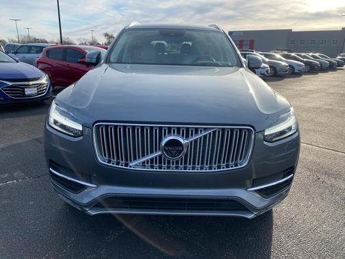2019 Volvo XC90 T6 Inscription