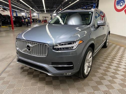 2019 Volvo XC90 T6 Inscription