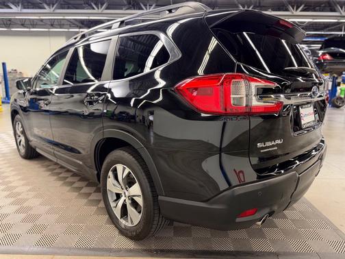 Crystal Black Silica 2023 Subaru Ascent Premium