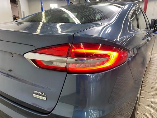 2019 Ford Fusion SEL