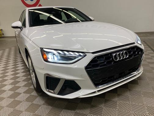 2023 Audi A4 45 S line Premium Plus