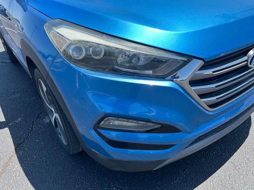 Caribbean Blue 2016 Hyundai TUCSON Limited