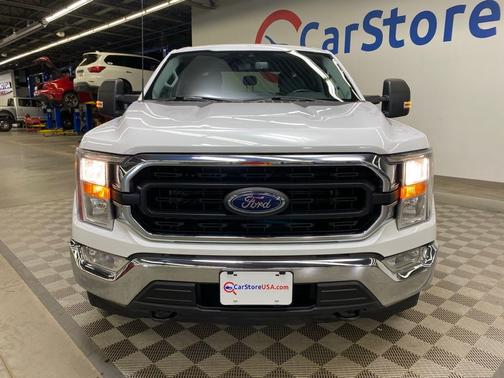 Oxford White 2022 Ford F-150 XLT