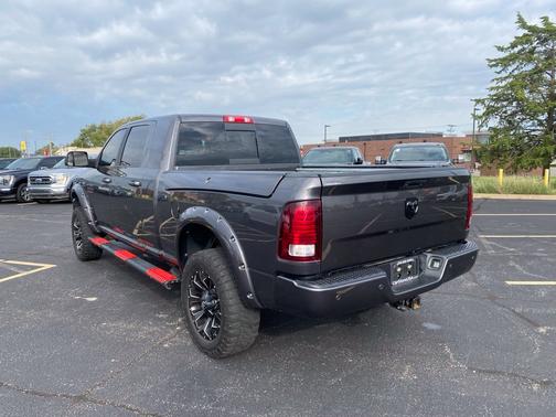 Granite Crystal Metallic Clearcoat 2018 RAM 3500 Laramie