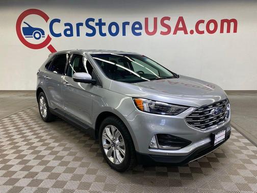 Silver Metallic 2022 Ford Edge Titanium
