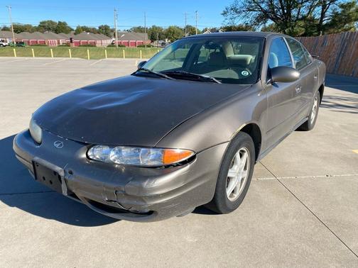 2002 Oldsmobile Alero GL1