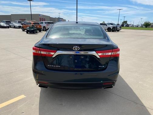 2015 Toyota Avalon Limited