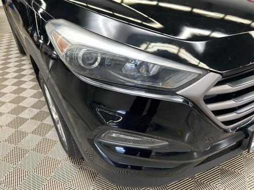 Ash Black 2016 Hyundai TUCSON SE