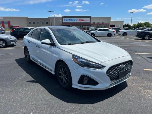 Quartz White Pearl 2019 Hyundai SONATA Limited 2.0T