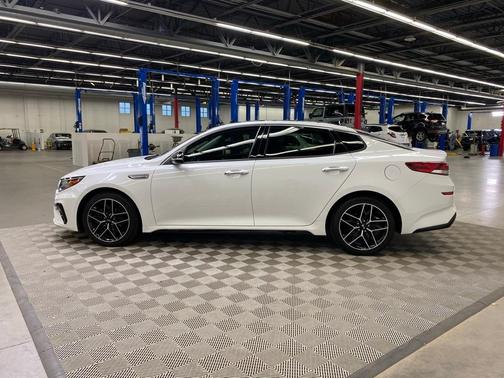 2020 Kia Optima SE