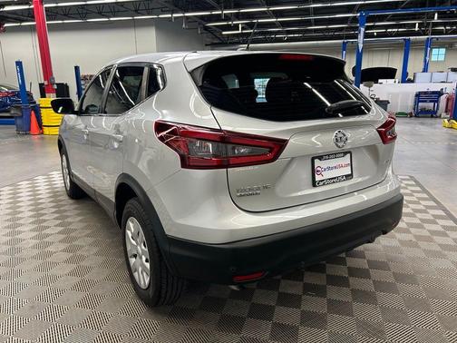 Brilliant Silver Metallic 2020 Nissan Rogue Sport S