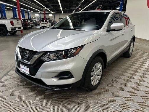 Brilliant Silver Metallic 2020 Nissan Rogue Sport S
