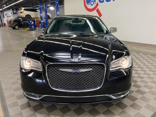 2006 Chrysler 300C Base