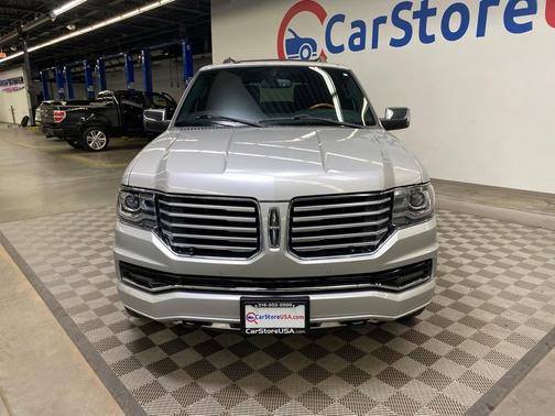 2017 Lincoln Navigator Select
