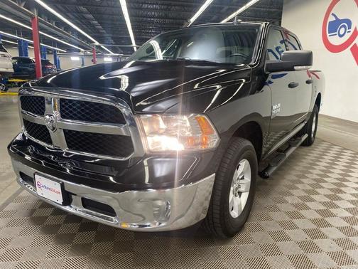 2022 RAM 1500 Classic SLT