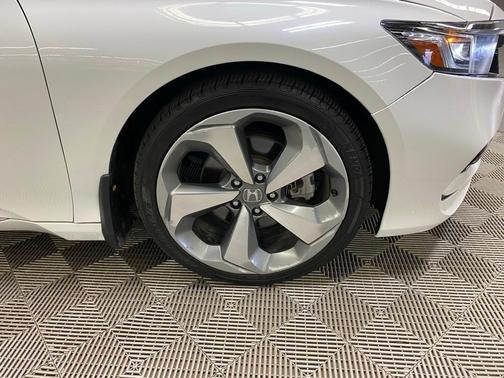 2019 Honda Accord Touring 2.0T