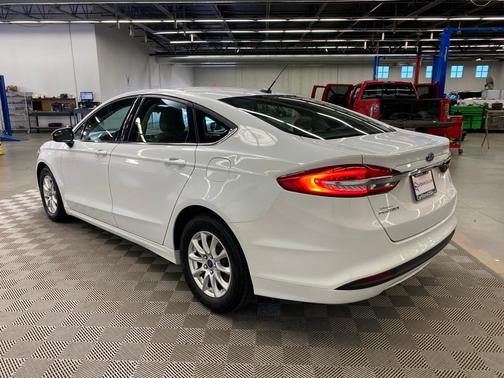 2018 Ford Fusion S