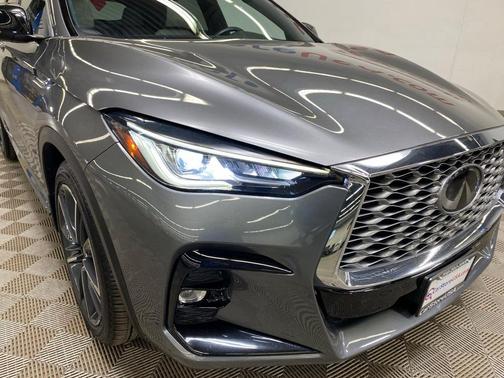 2023 INFINITI QX55 LUXE