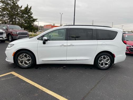 2023 Chrysler Pacifica Limited