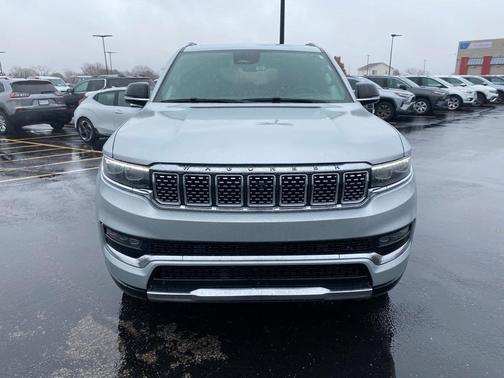 2023 Jeep Grand Wagoneer Series III