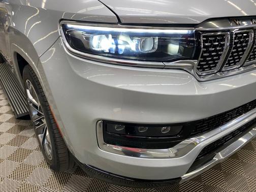 2023 Jeep Grand Wagoneer Series III