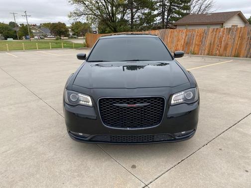 2022 Chrysler 300 S