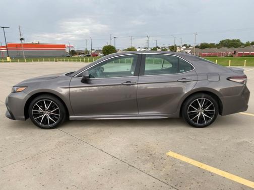 2024 Toyota Camry SE Nightshade