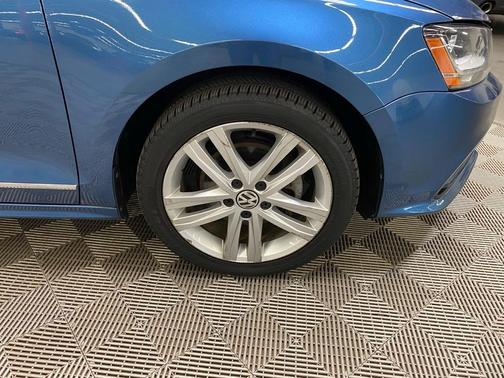 2017 Volkswagen Jetta 1.8T SEL