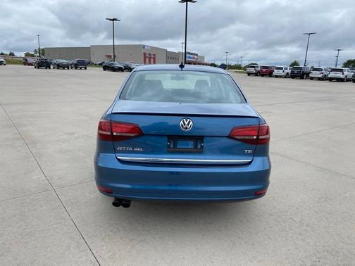 2017 Volkswagen Jetta 1.8T SEL