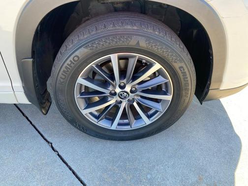 2018 Toyota Highlander 