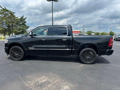 Diamond Black 2019 RAM 1500 Limited