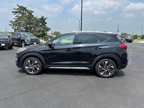 Black Noir Pearl 2020 Hyundai TUCSON Sport