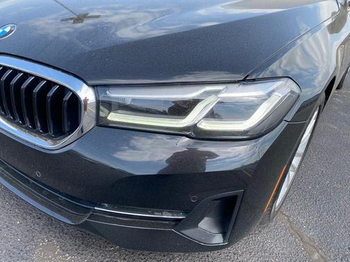 Black Sapphire Metallic 2021 BMW 530 i