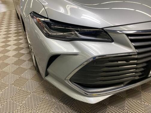 2019 Toyota Avalon 