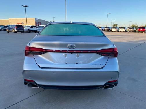 2019 Toyota Avalon 
