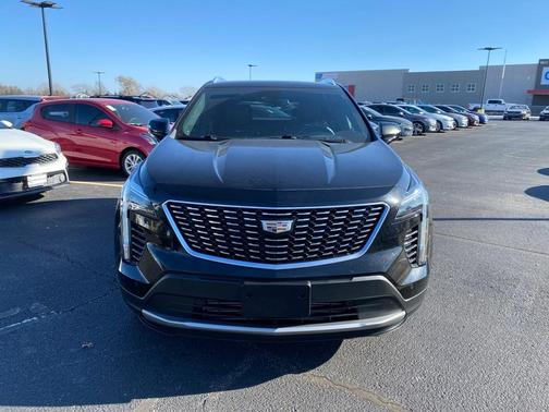 2021 Cadillac XT4 Premium Luxury