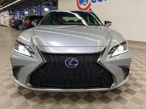 2022 Lexus ES 300h 300H