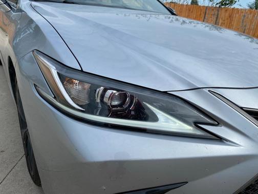 2022 Lexus ES 300h 300H