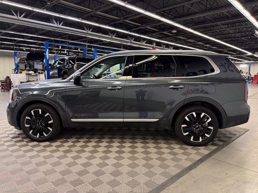 Gray 2023 Kia Telluride SX