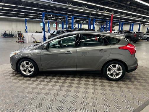 Sterling Gray Metallic 2014 Ford Focus SE