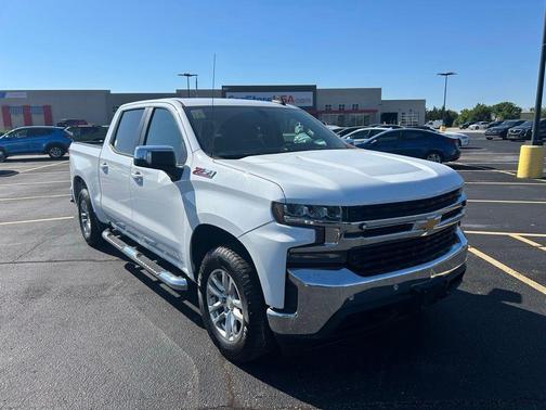 Summit White 2019 Chevrolet Silverado 1500 LT