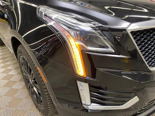 2023 Cadillac XT5 Sport