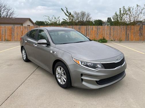 2017 Kia Optima LX