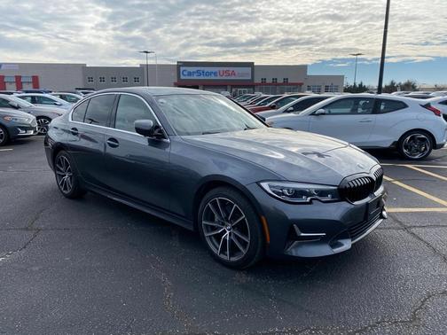 2019 BMW 330 i xDrive