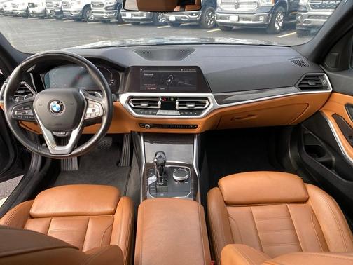 2019 BMW 330 i xDrive
