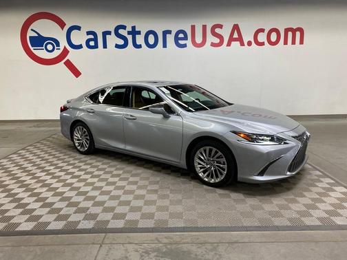 2023 Lexus ES 300h Luxury