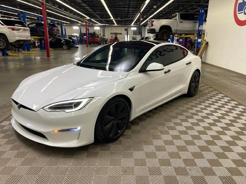 2022 Tesla Model S Plaid