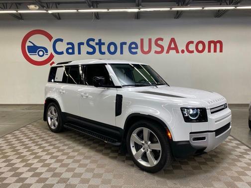 Fuji White 2024 Land Rover Defender P500 SE