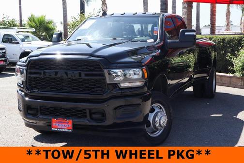 2024 RAM 3500 Tradesman Crew Cab 4x4 8' Box