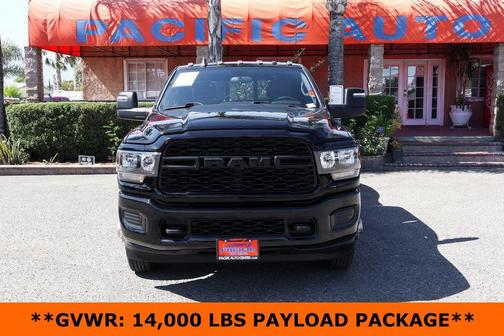 2024 RAM 3500 Tradesman Crew Cab 4x4 8' Box